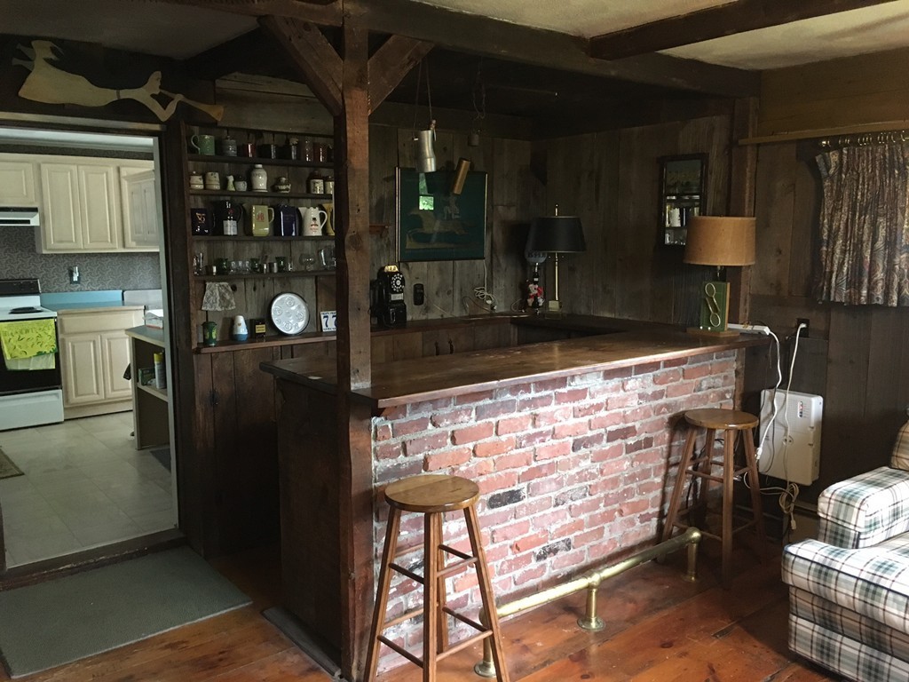 77 Ardmore Road Framingham, MA 01702 - Photo 11 of 12 Gallery Image 11