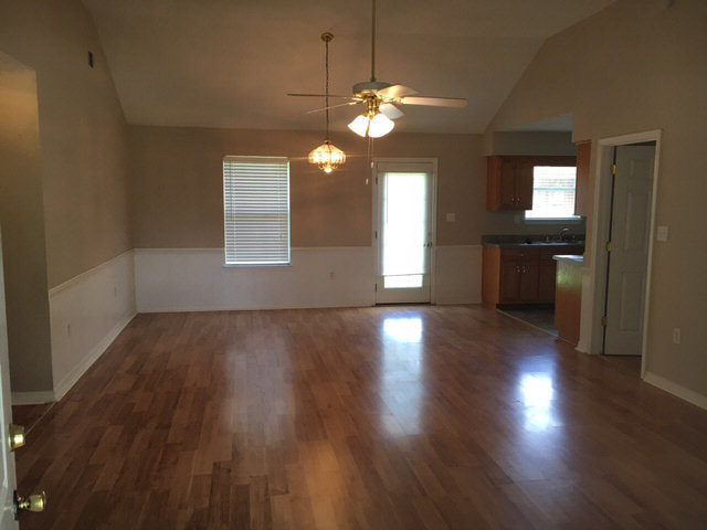 19795 Quartz Lane Robertsdale, AL 36567 - Photo 2 of 11 Lv/dn/kit combo