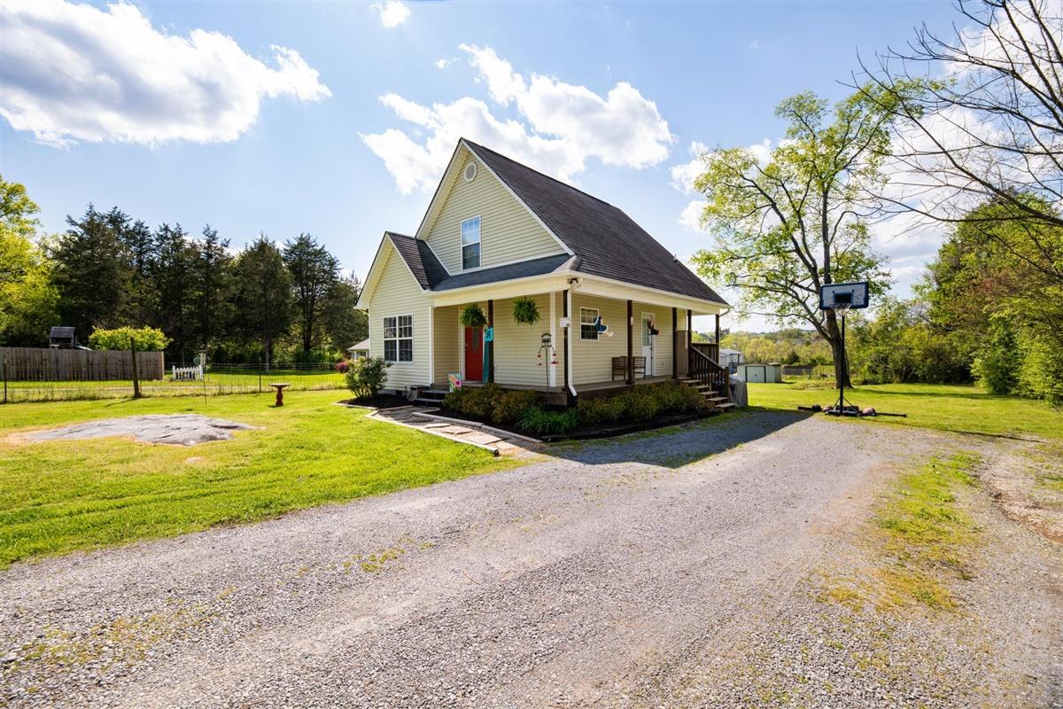 01-4827-E-Emory-Rd-Knoxville-TN-1