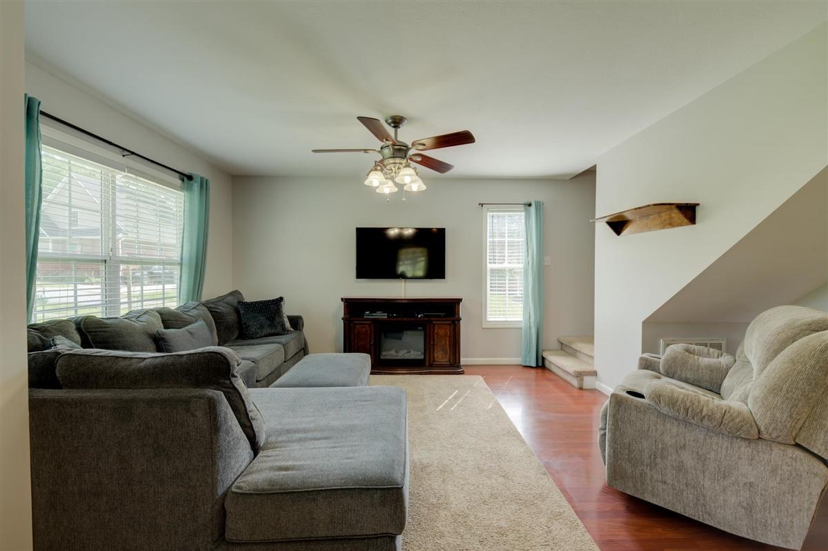 4827 East Emory Road Knoxville, TN 37938 - Photo 9 of 20 05-4827-E-Emory-Rd-Knoxville-TN-5