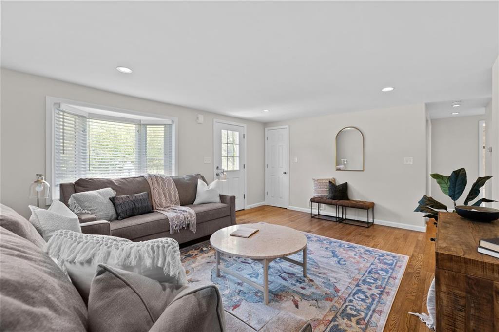 9441 Hilliard Road Pittsburgh, PA 15237 - Photo 5 of 30 Gallery Image 5