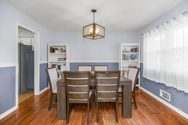 $300,000 | 1303 Northeast 77th Street, Gladstone, MO 64118