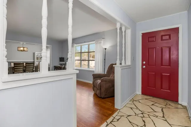 $300,000 | 1303 Northeast 77th Street, Gladstone, MO 64118