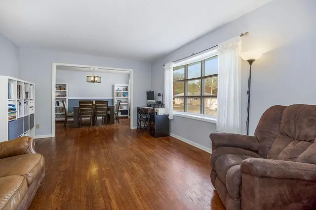 $300,000 | 1303 Northeast 77th Street, Gladstone, MO 64118