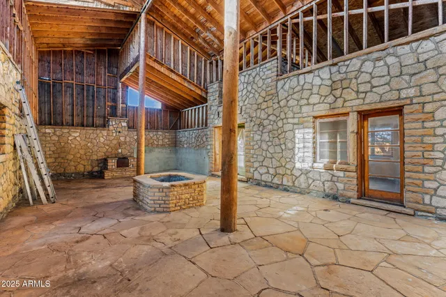 $460,000 | 16057 Sickles Ranch Road, Peeples Valley, AZ 86332