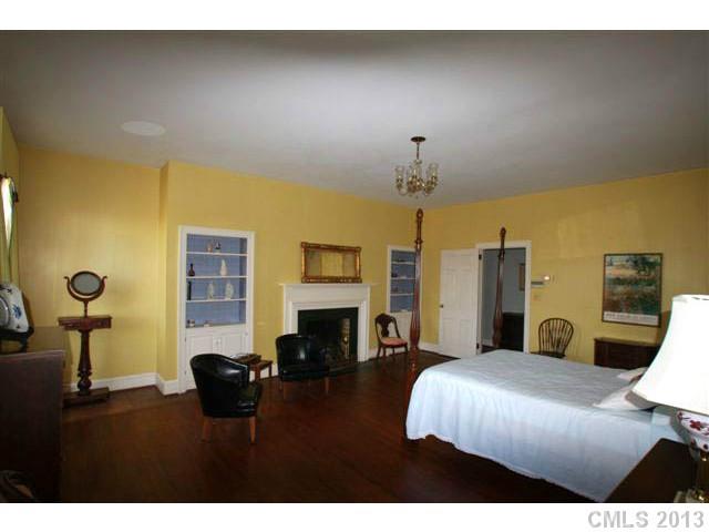 5325 Hardison Road Charlotte, NC 28226 - Photo 7 of 8 Gallery Image 7