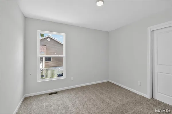 $324,900 | 826 Glenbriar Drive, Waterloo, IL 62298