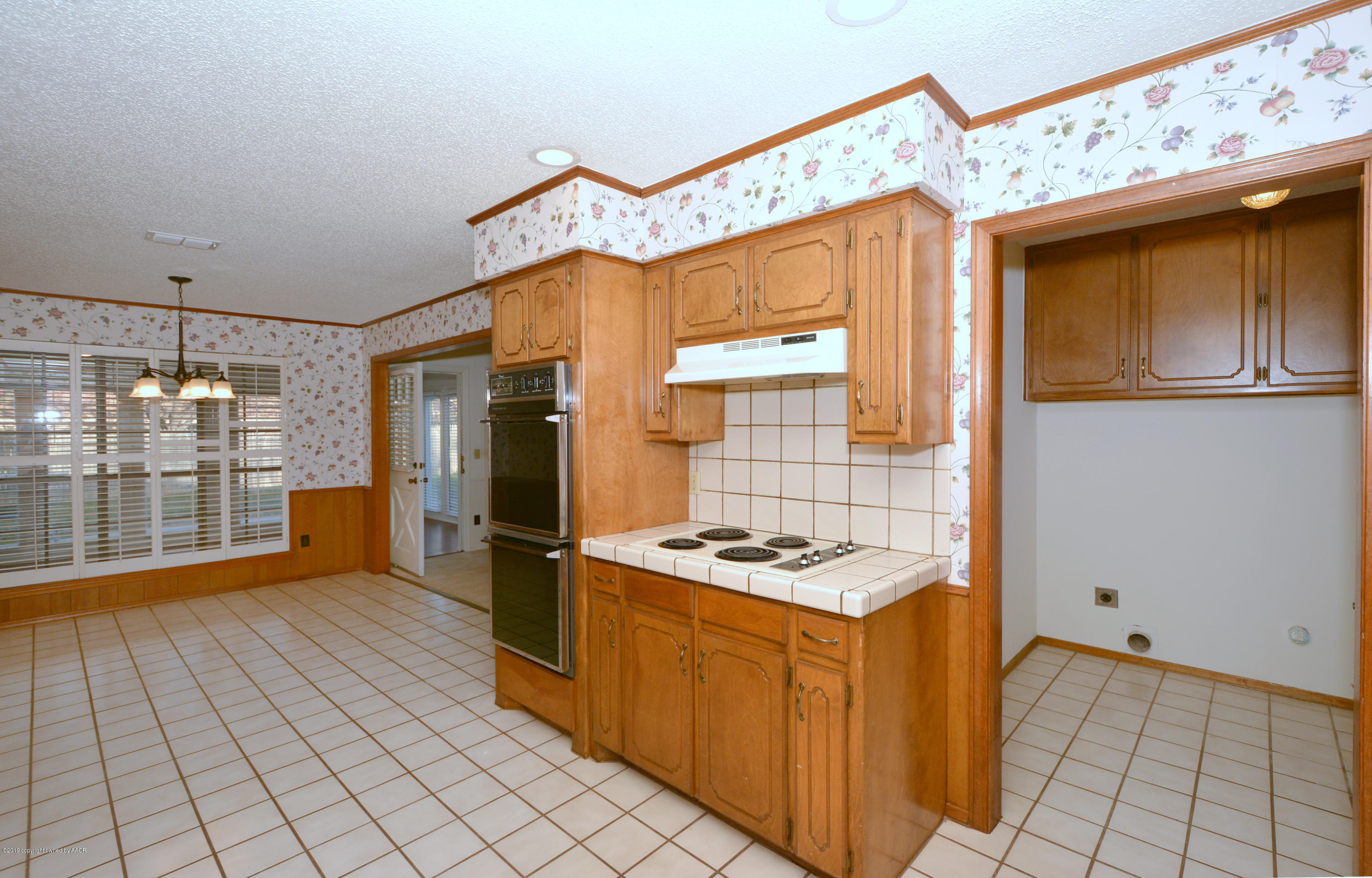 3309 Reeder Drive Amarillo, TX 79121 - Photo 7 of 25 7 Kitchen