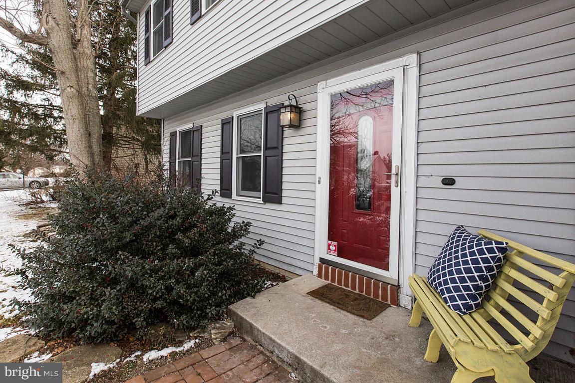 1948 Wilderness Road Lancaster, PA 17603 - Photo 3 of 39 Gallery Image 3