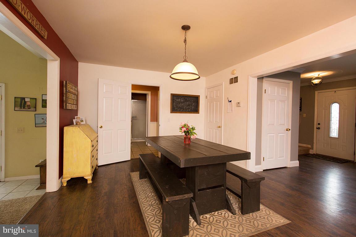 1948 Wilderness Road Lancaster, PA 17603 - Photo 6 of 39 Gallery Image 6