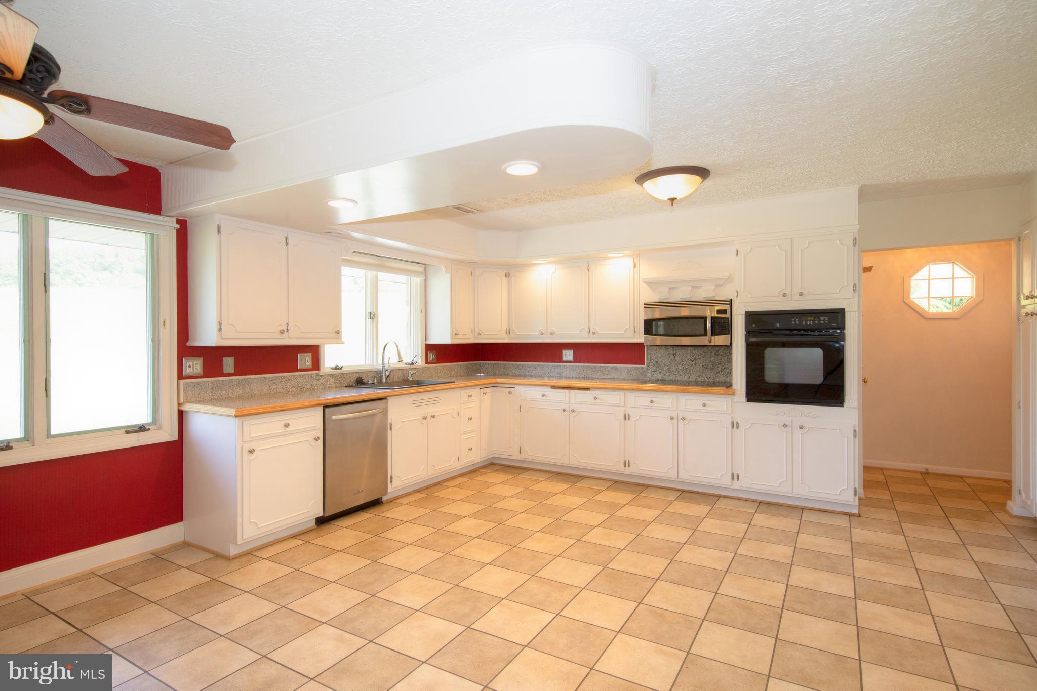 4714 Fawn Grove Road Pylesville, MD 21132 - Photo 5 of 30 Kitchen