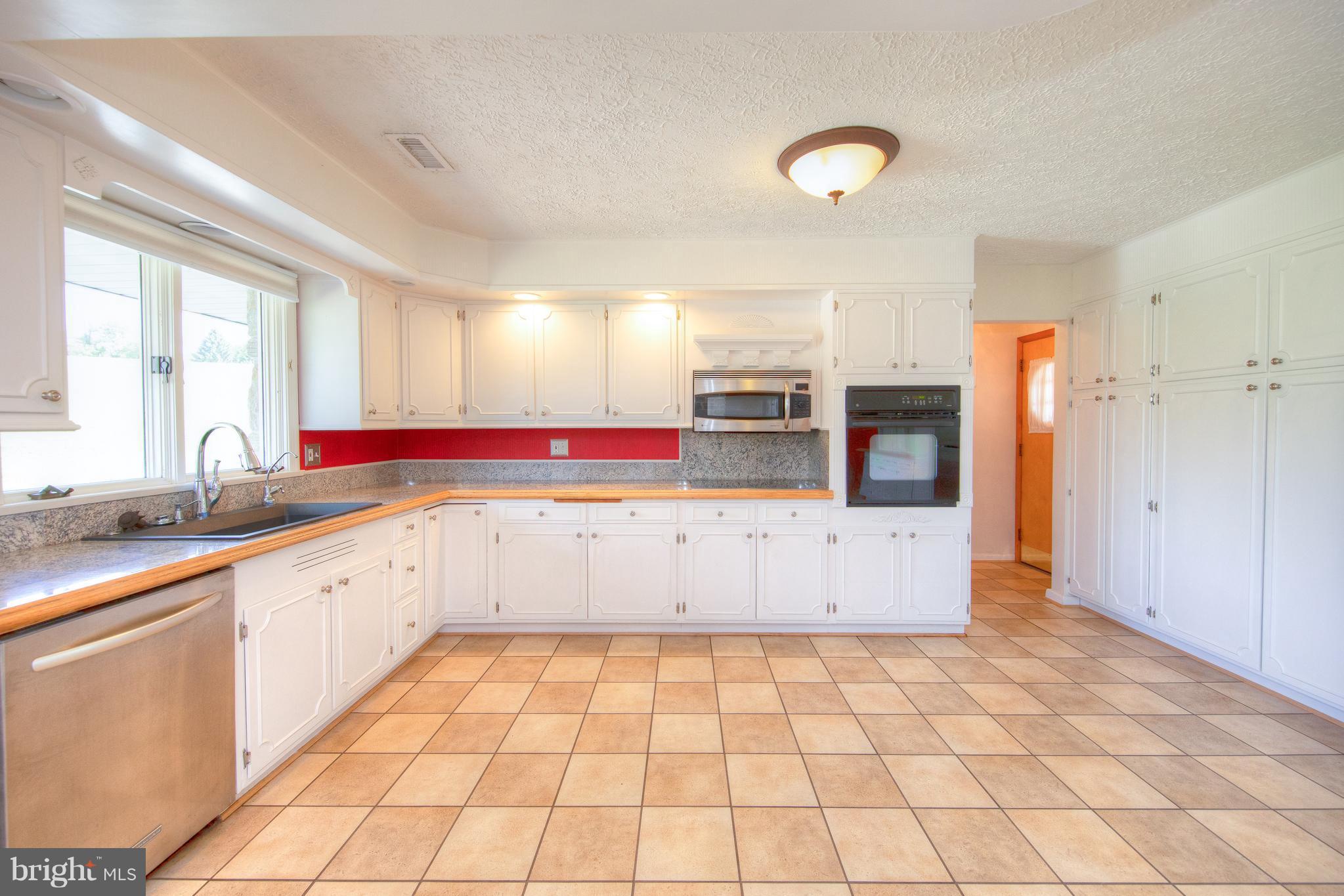 4714 Fawn Grove Road Pylesville, MD 21132 - Photo 6 of 30 Kitchen