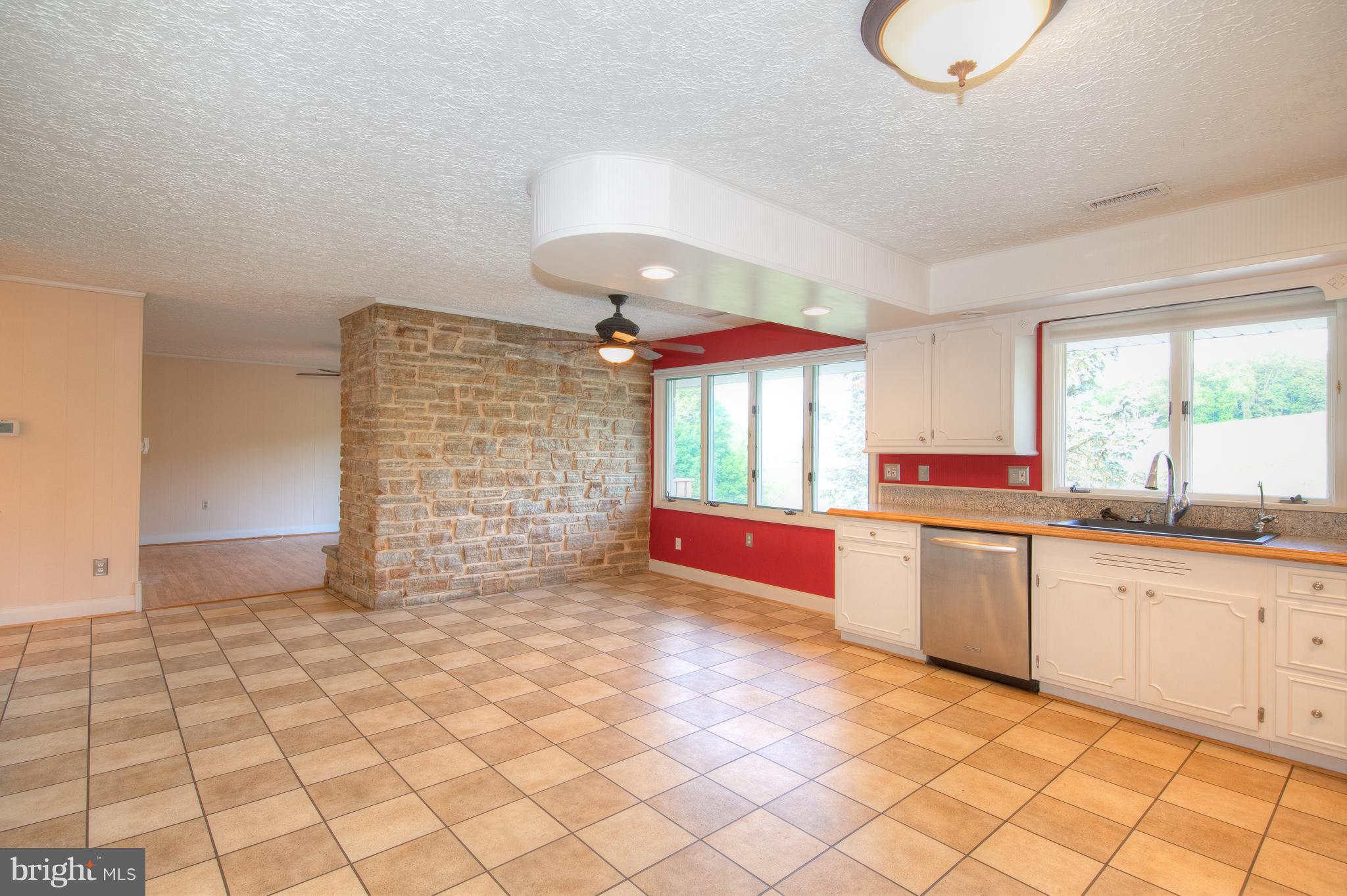 4714 Fawn Grove Road Pylesville, MD 21132 - Photo 7 of 30 Kitchen