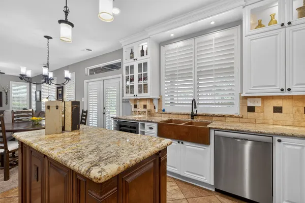 $650,000 | 22 Fortuneberry Place, The Woodlands, TX 77382