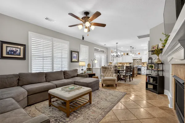 $650,000 | 22 Fortuneberry Place, The Woodlands, TX 77382