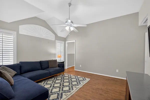 $650,000 | 22 Fortuneberry Place, The Woodlands, TX 77382