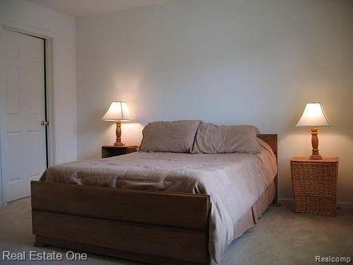 11878 Farmington Road, Unit 58 Livonia, MI 48150 - Photo 17 of 23 Guest bedroom II