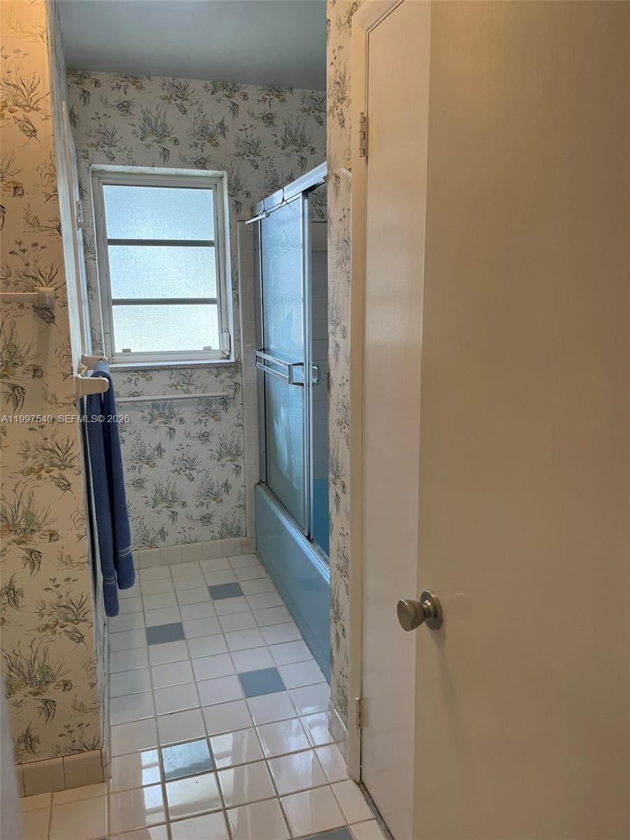 9775 Southwest 78th Street Miami, FL 33173 - Photo 11 of 14