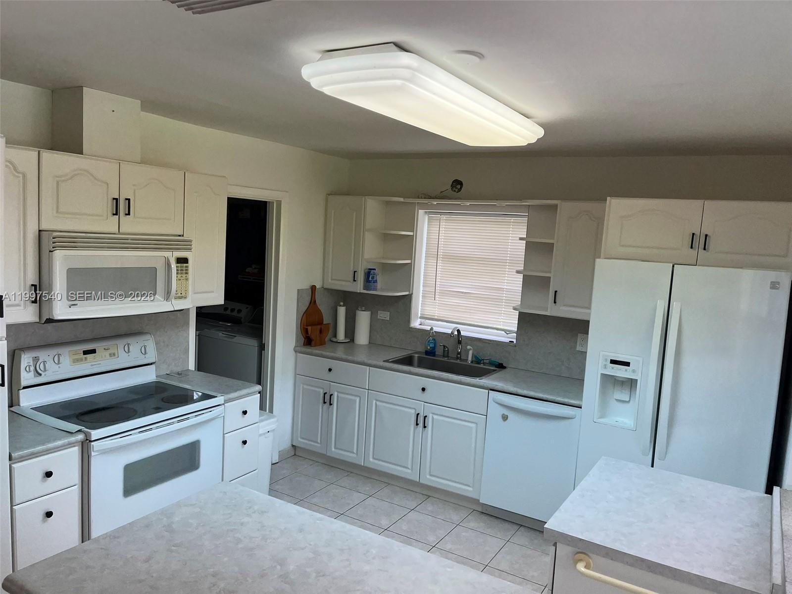 9775 Southwest 78th Street Miami, FL 33173 - Photo 6 of 14