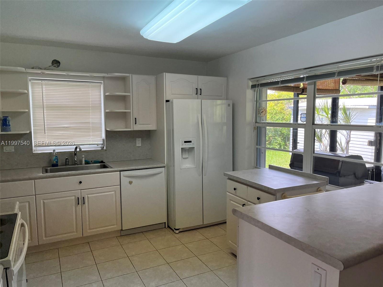 9775 Southwest 78th Street Miami, FL 33173 - Photo 8 of 14