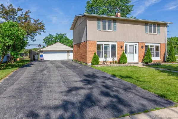 $330,000 | 19314 Beechnut Drive, Mokena, IL 60448