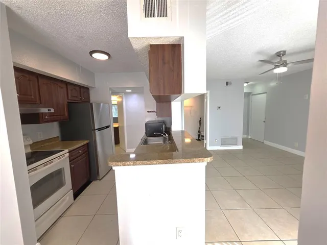 $1,650 | 5672 Rock Island Road, Unit 251, Tamarac, FL 33319