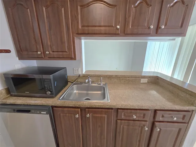 $1,650 | 5672 Rock Island Road, Unit 251, Tamarac, FL 33319