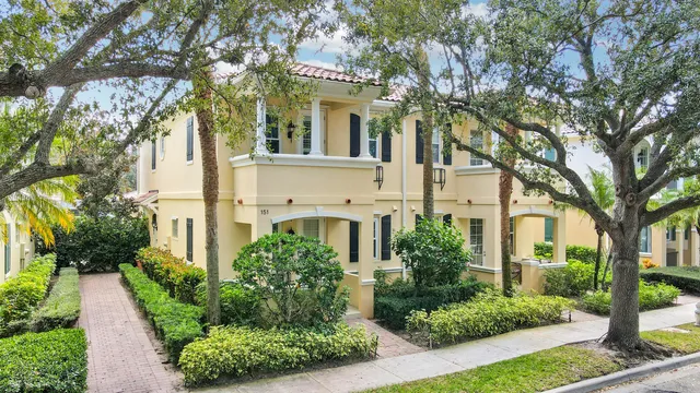 $725,000 | 151 Rivinia Drive, Jupiter, FL 33458