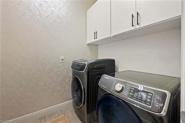 $3,900 | 3509 Pilot Circle, Naples, FL 34120