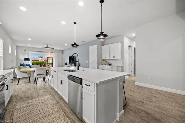 $3,900 | 3509 Pilot Circle, Naples, FL 34120