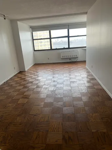 $3,000 | 7000 Boulevard East, Unit 37A, Guttenberg, NJ 07093