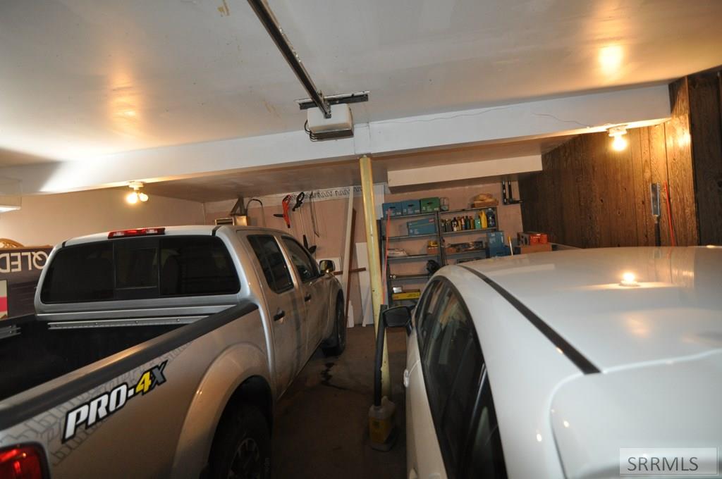 4021 Swan Valley Highway Irwin, ID 83428 - Photo 16 of 39 garage