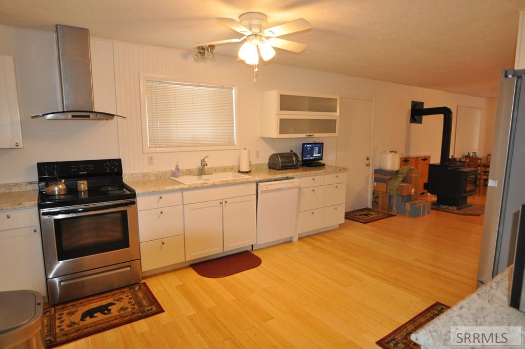 4021 Swan Valley Highway Irwin, ID 83428 - Photo 18 of 39 kitchen