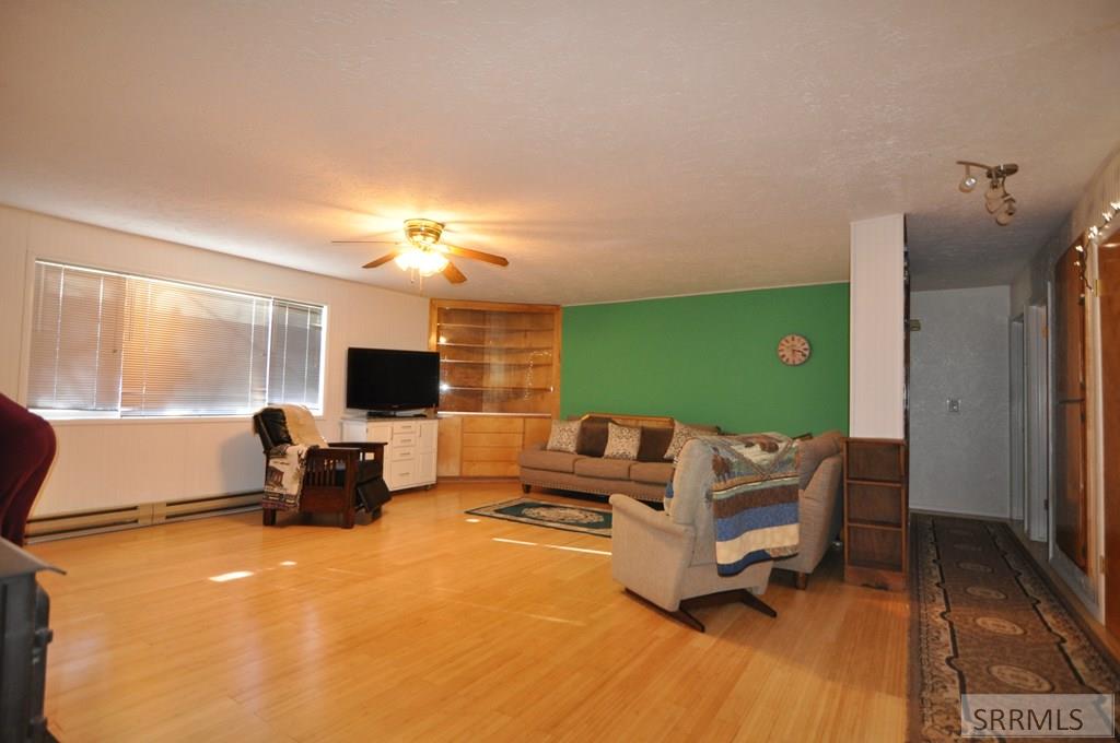 4021 Swan Valley Highway Irwin, ID 83428 - Photo 22 of 39 living room