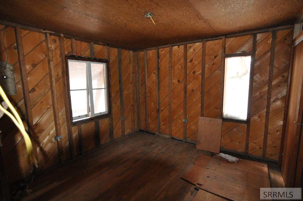 4021 Swan Valley Highway Irwin, ID 83428 - Photo 33 of 39 cabin interior