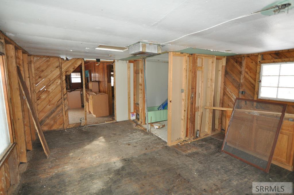 4021 Swan Valley Highway Irwin, ID 83428 - Photo 37 of 39 cabin interior