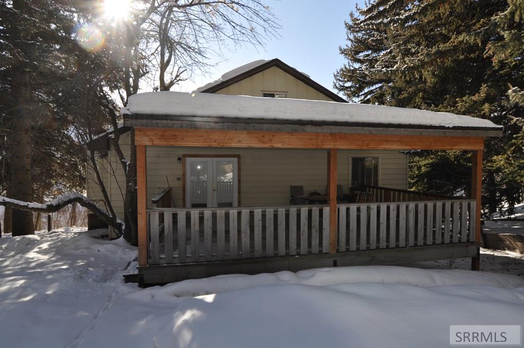 4021 Swan Valley Highway Irwin, ID 83428 - Photo 9 of 39 covered deck