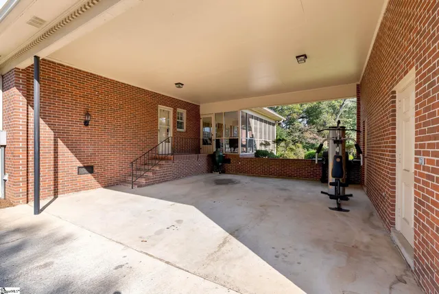 $449,500 | 307 South Broad Street, Clinton, SC 29325