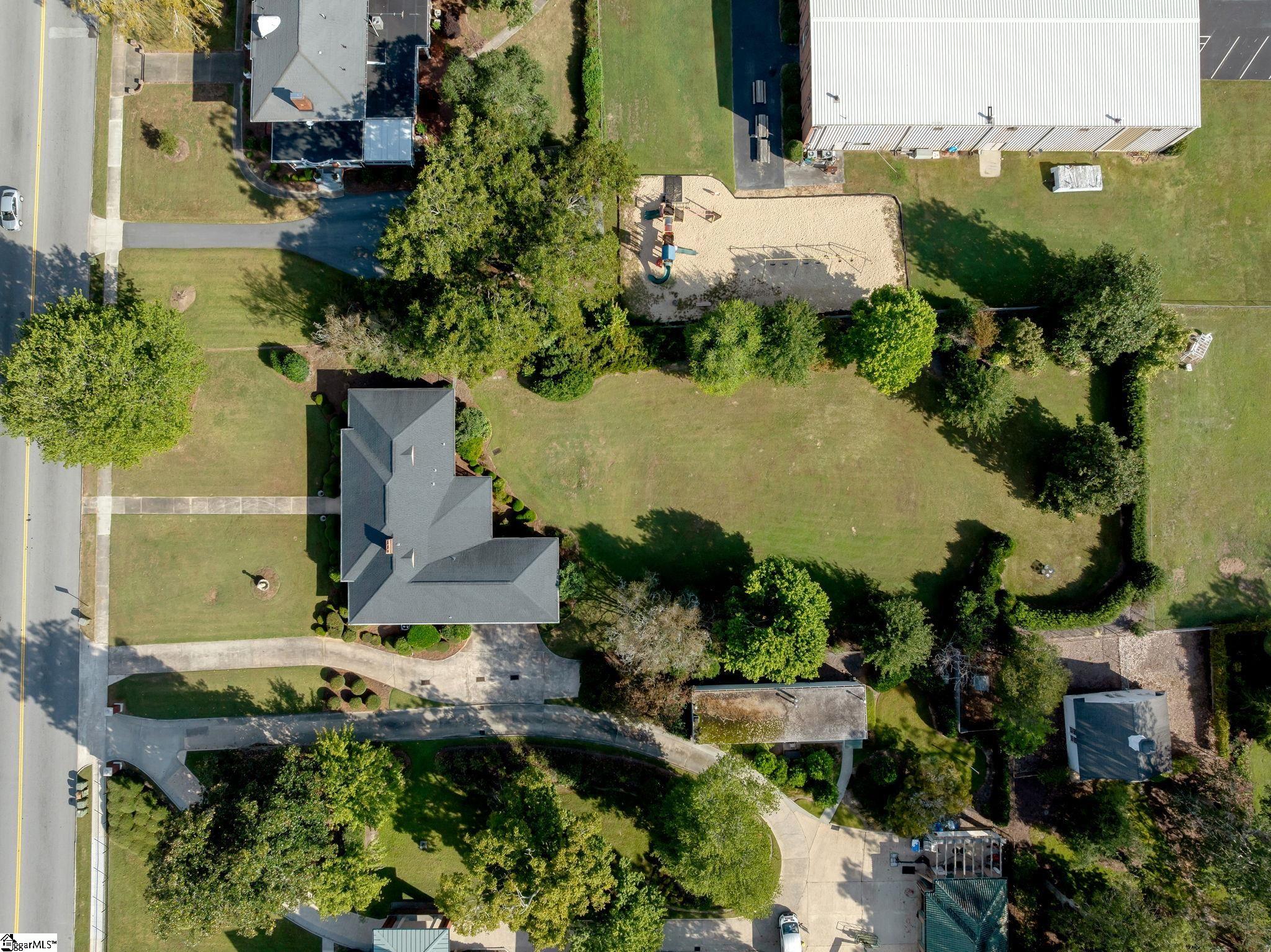 307 South Broad Street Clinton, SC 29325 - Photo 24 of 28