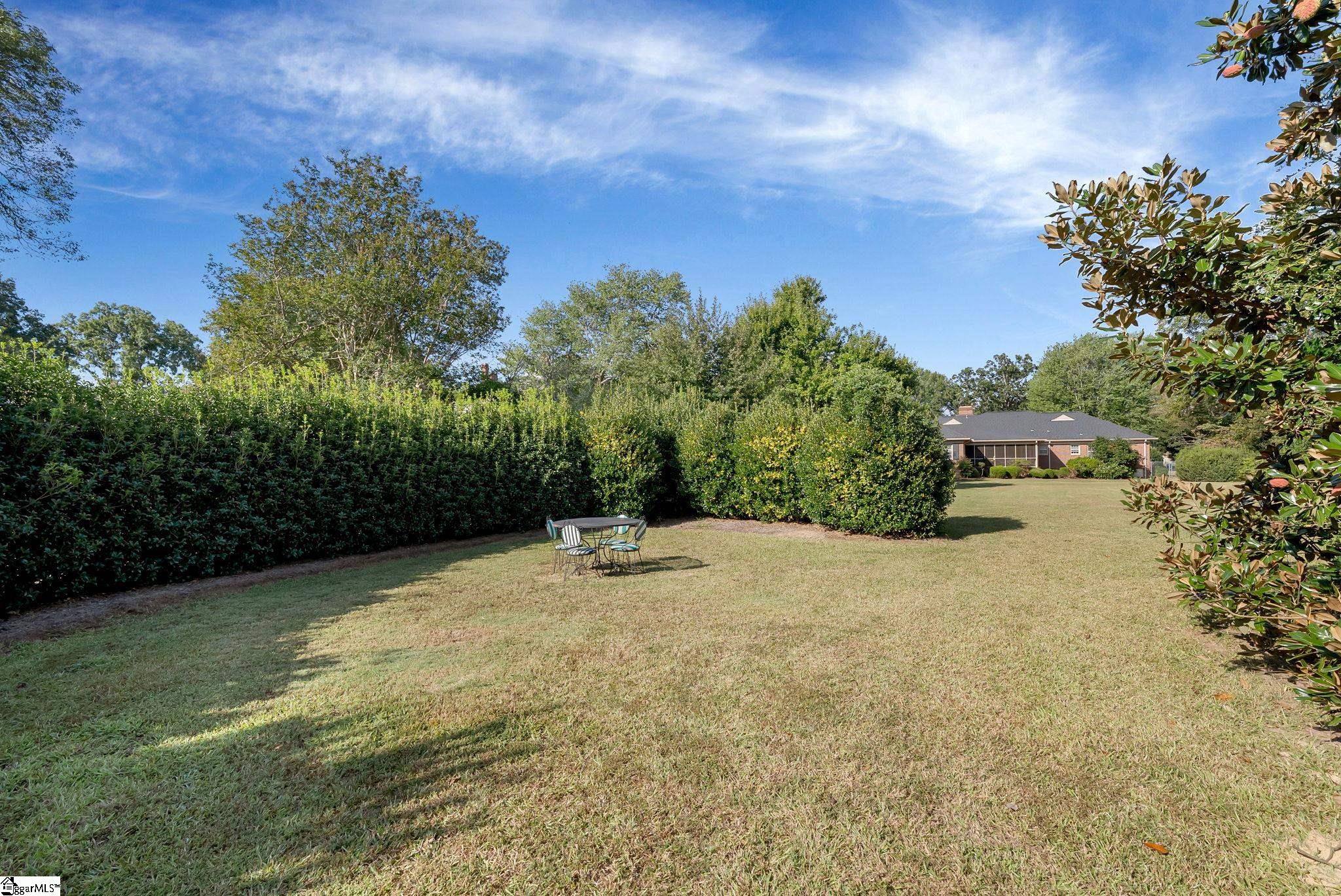 307 South Broad Street Clinton, SC 29325 - Photo 26 of 28