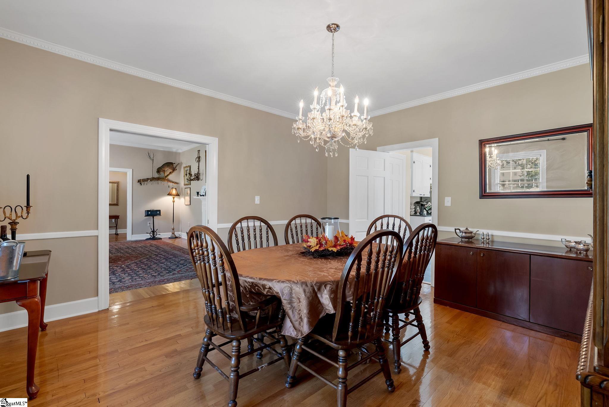 307 South Broad Street Clinton, SC 29325 - Photo 7 of 28