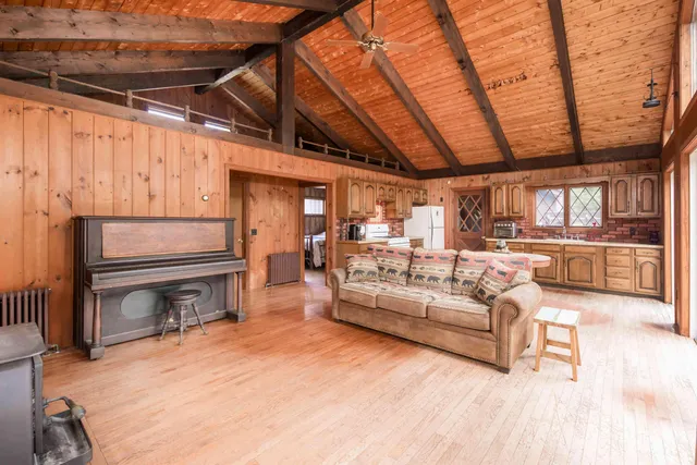 $699,999 | 109 Bartlett Road, Kittery, ME 03905