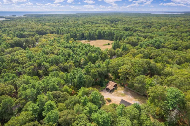 $699,999 | 109 Bartlett Road, Kittery, ME 03905