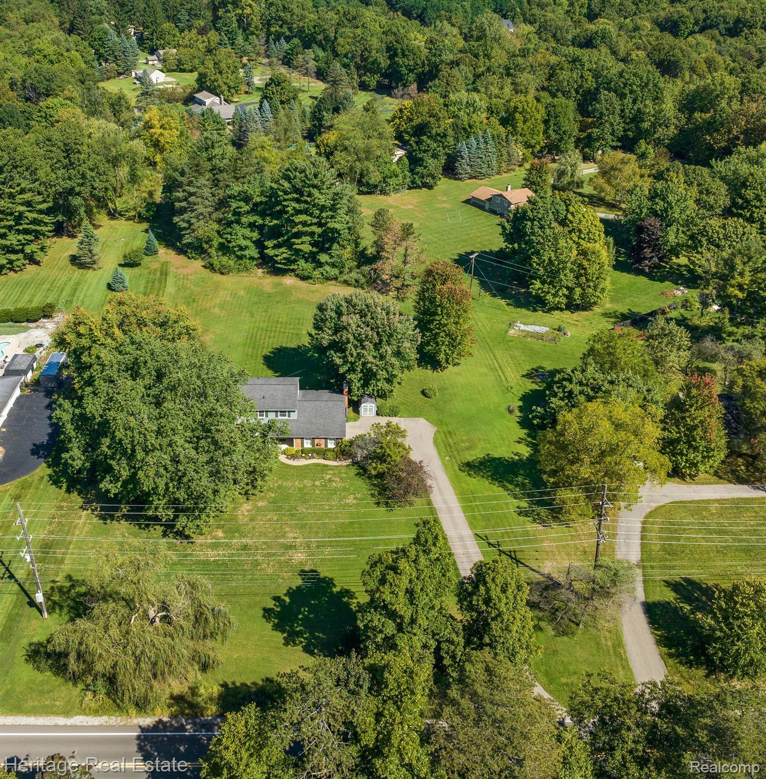 7756 Holcomb Road Clarkston, MI 48348 - Photo 29 of 36 1.47 acre yard w/ plenty of space for entertaining