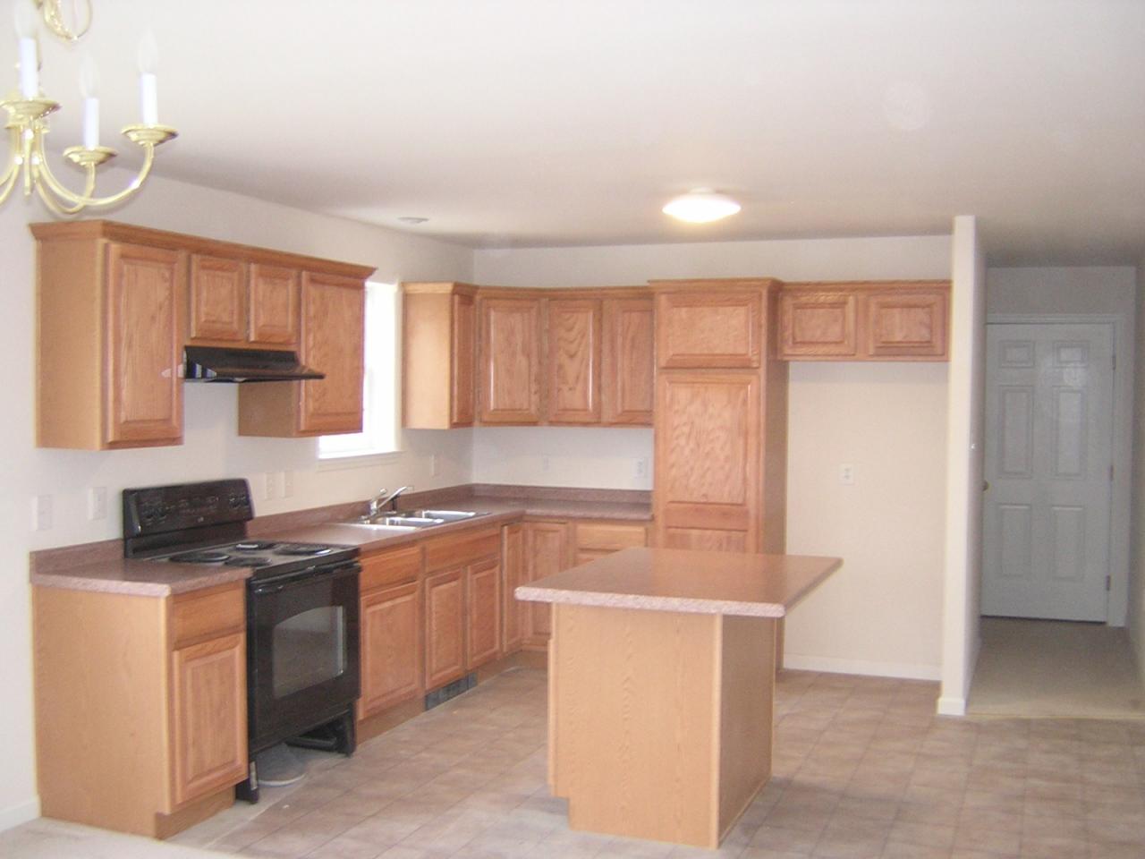 2209 Inverhouse Road Henryville, PA 18332 - Photo 2 of 9 Kitchen