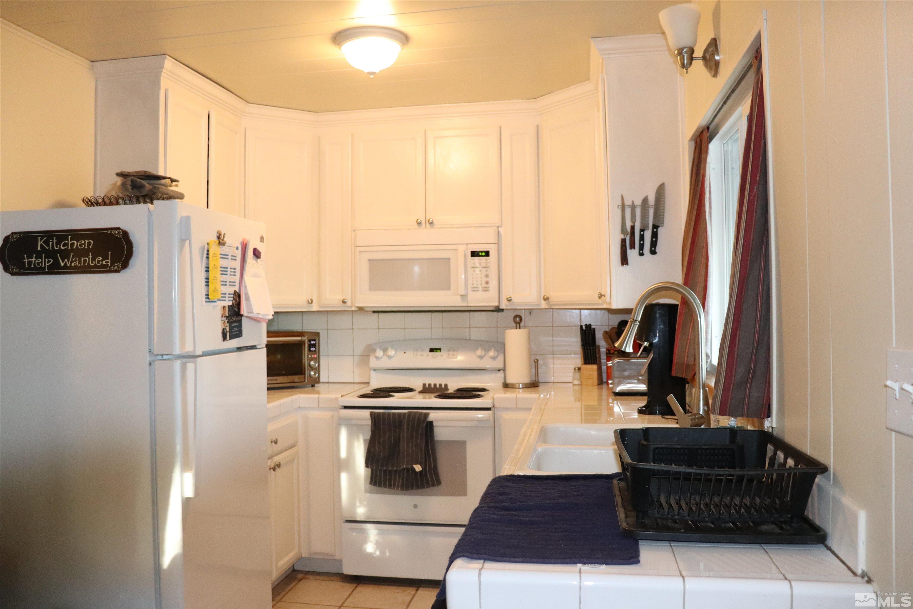 11840 Heartpine Street Reno, NV 89506 - Photo 9 of 24 Photo 9