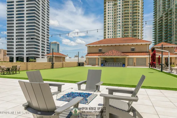 $2,000 | 1478 Riverplace Boulevard, Unit 704, Jacksonville, FL 32207