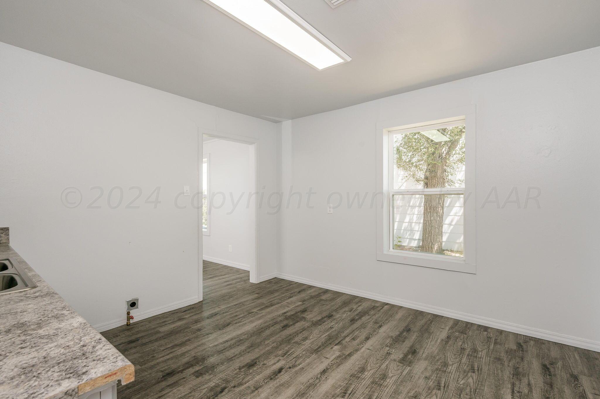 3703 South Monroe Street Amarillo, TX 79110 - Photo 9 of 17 Kitchen-3