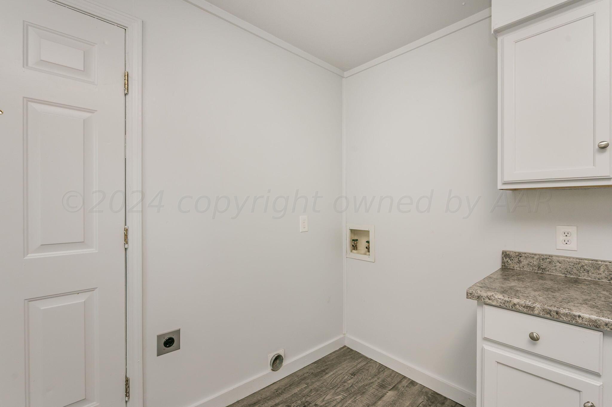 3703 South Monroe Street Amarillo, TX 79110 - Photo 10 of 17 Kitchen-4