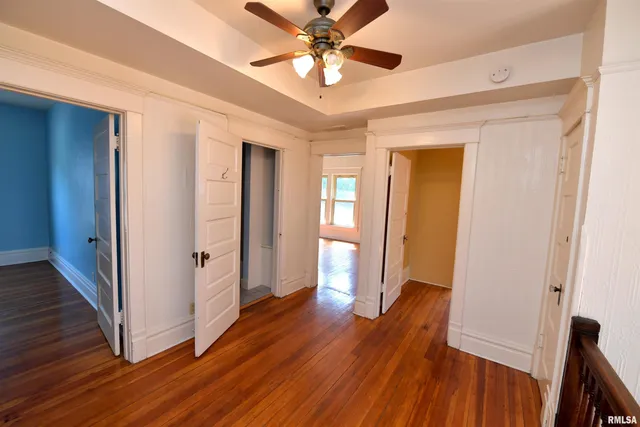 $385,000 | 919 West Moss Avenue, Peoria, IL 61606